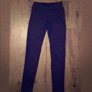 Pants - Women’s size M athletic leggings with mesh Pants - Women’s size M athletic leggings with mesh